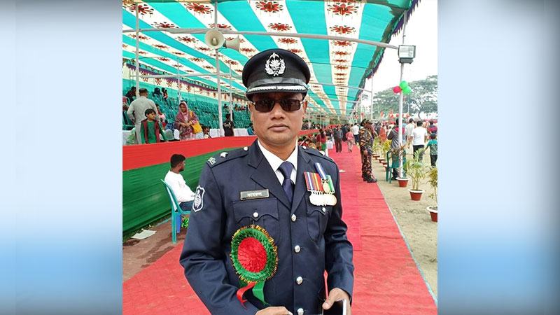 গত বছরের মাদক মামলায় নারায়ণগঞ্জ সদর থানার সাবেক ওসি কারাগারে