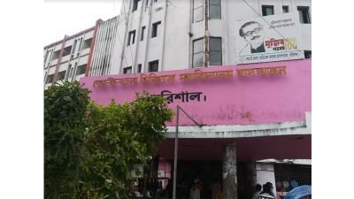 অনির্দিষ্টকালের কর্মবিরতিতে শেবাচিম হাসপাতালে ইন্টার্নরা