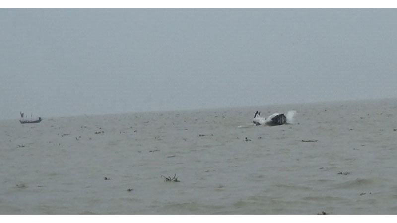 মেঘনায় ট্রলারের ধাক্কায় জেলে নিহত