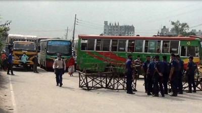 ঢাকামুখী হেফাজতকর্মীদের মিছিলে পুলিশের বাধা, তীব্র যানজট