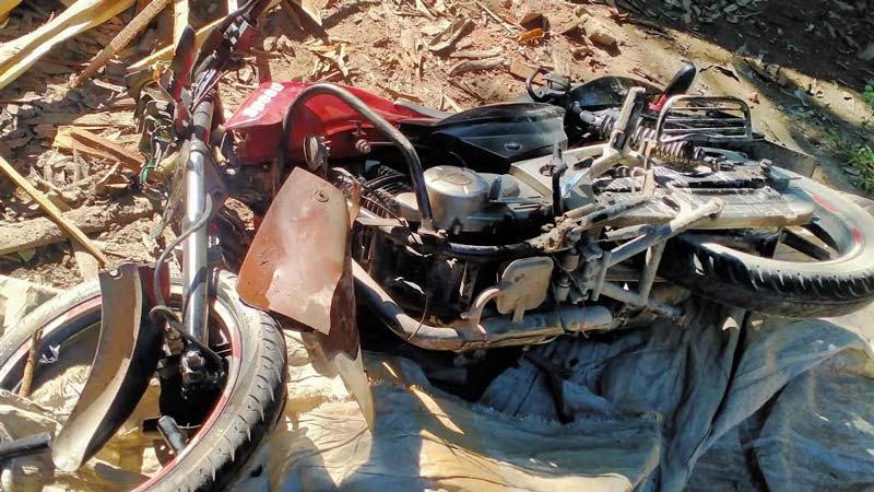 টাঙ্গাইলে ট্রাক-মোটরসাইকেল সংঘর্ষে কিশোরীসহ নিহত ৩