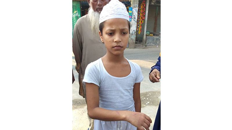ছাত্রকে মারধর, মাদ্রাসার দুই শিক্ষকের বিরুদ্ধে থানায় অভিযোগ