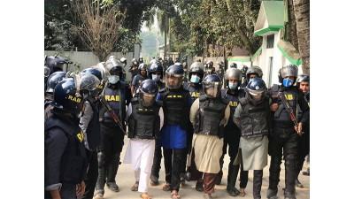 শাহজাদপুরে ৪ জেএমবি সদস্যের আত্মসমর্পণ