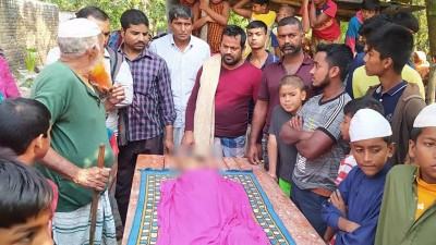 গাংনীতে ব্যাটারিচালিত ‘পাখিভ্যানের’ চাপায় শিশু নিহত