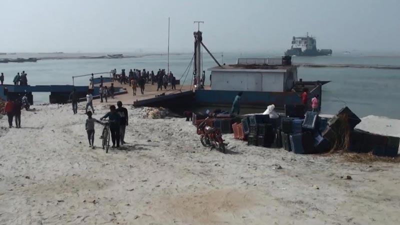 আরিচা-কাজিরহাট নৌরুটে পরীক্ষামুলক ফেরি সার্ভিস শুরু