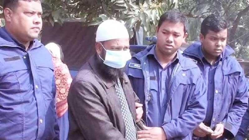 নবাবগঞ্জে প্রতিমা ভাংচুরের ঘটনায় মাদ্রাসা সুপার আটক