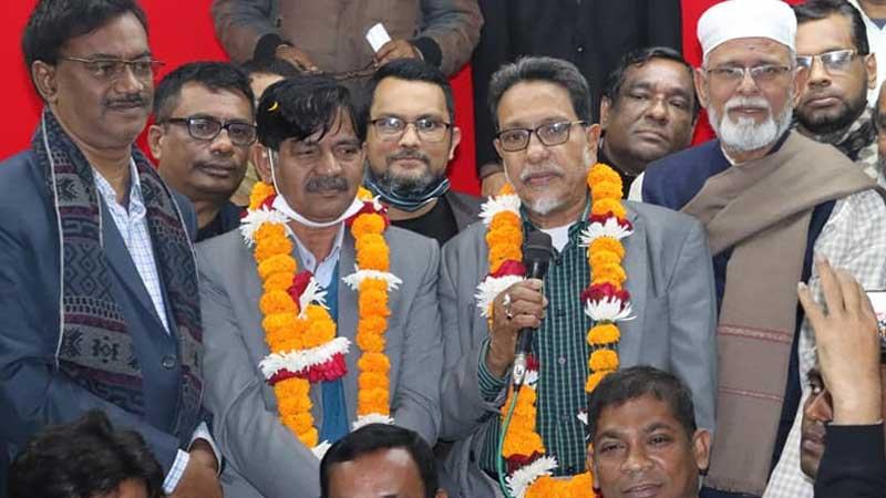 বাবলু-খোকন প্যানেল বিজয়ী