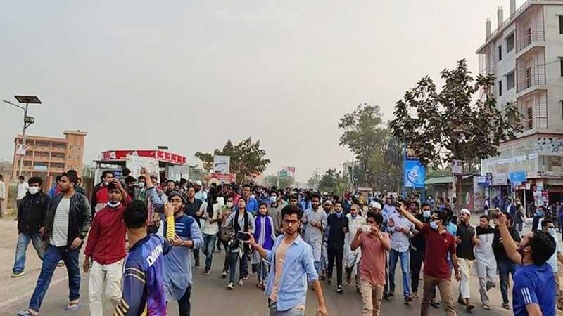 আল্টিমেটাম শেষে আবারো আন্দোলনে শিক্ষার্থীরা