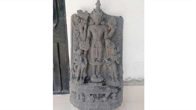 বগুড়ায় ৮৬ কেজি ওজনের বিষ্ণুমূর্তি উদ্ধার