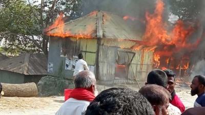 শেরপুরের শালফা বাজারে ভয়াবহ অগ্নিকাণ্ড