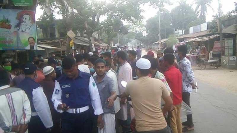 জয়পুরহাটে ট্রাফিক পুলিশকে মারধরের ঘটনায় আটক ৪