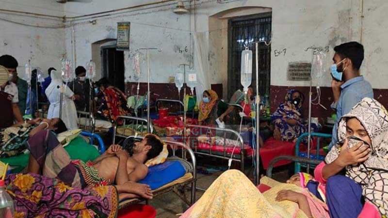 হাসপাতালে তিল ধারণের ঠাঁই নেই