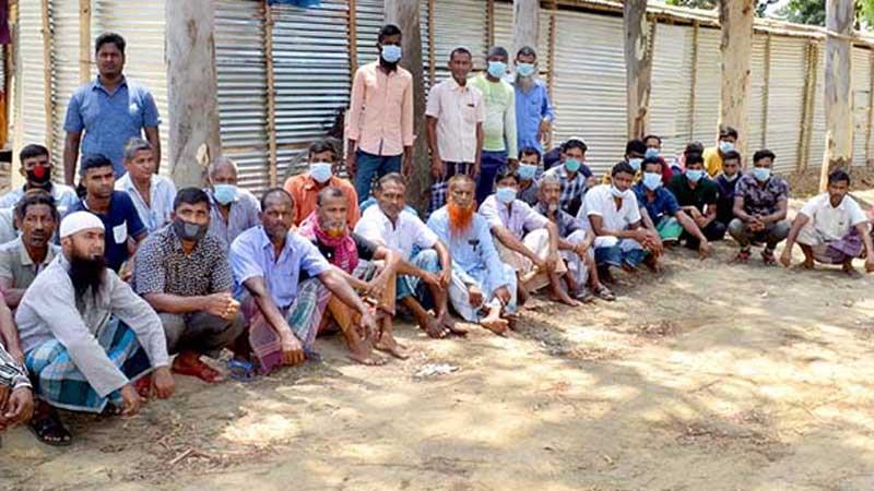 বগুড়ায় বাফার গুদামে শ্রমিকদের কর্মবিরতি