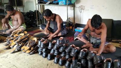সংকটে ব্রাহ্মণবাড়িয়ার পাদুকা শিল্প