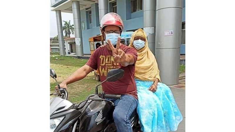 মোটরসাইকেলে বাড়ি ফেরা সেই মা করোনামুক্ত নয়
