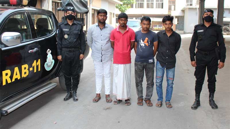 সিদ্ধিরগঞ্জে চার চাঁদাবাজ গ্রেফতার