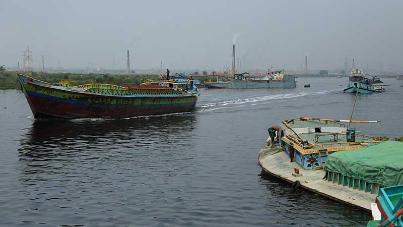 বড় নদীর দূষণ পৌঁছে গিয়েছে প্রায় সব নদীতে