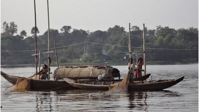 শনিবার থেকে কাপ্তাই হ্রদে মাছ শিকার বন্ধ
