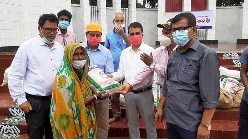 কুড়িগ্রামে দুই শতাধিক পরিবারকে খাদ্যসহায়তা