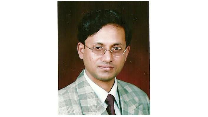 বিশ্ববিদ্যালয়ের গূরুত্বপূর্ণ পদসমূহে আমলাদের পদায়নের সূচনা?