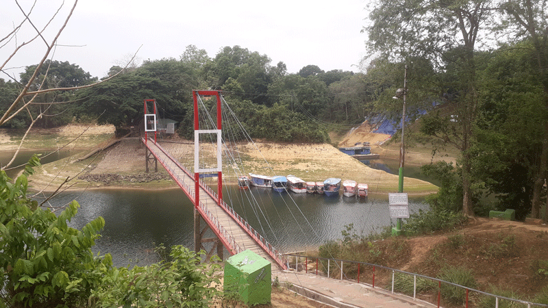 পর্যটক শূন্য পার্বত্য চট্টগ্রাম, লোকসানে ব্যবসায়ীরা