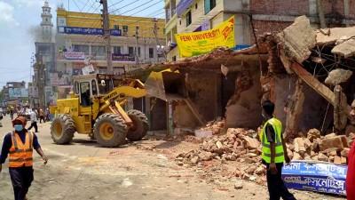 লক্ষ্মীপুরে ১১ দোকান উচ্ছেদ, ব্যবসায়ীদের ক্ষোভ