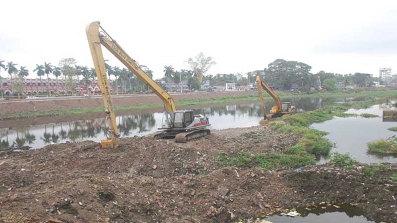 খননে অনিয়ম, খালে পরিণত হচ্ছে যশোরের ভৈরব নদ