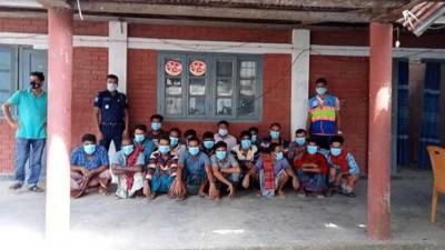 বরিশালে সাড়ে ৫ লাখ গলদা চিংড়ির পোনাসহ আটক ২০