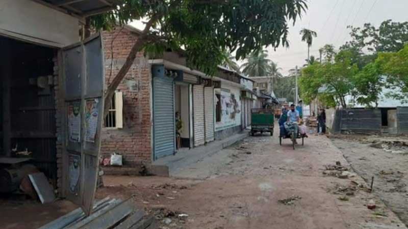 নাজিরপুরে খাস জমিতে অবৈধ স্থাপনা