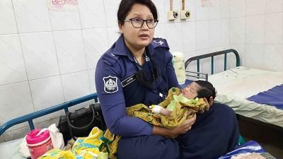 বাগেরহাটে চায়ের দোকান থেকে নবজাতক উদ্ধার