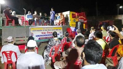 শেরপুরে করোনা সচেতনতায় পথ-বিতর্ক