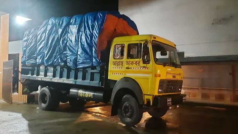 ভ্যাট না দেয়ায় পঞ্চগড়ে ২১ লাখ টাকার চা জব্দ
