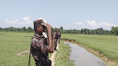 সাতক্ষীরা সীমান্তে দুই ভারতীয়সহ আটক ৯