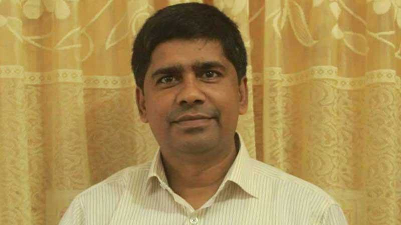 বস্তু নয়, বোধের সংকট!