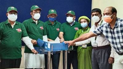 হাসপাতালে চিকিৎসাসামগ্রী দিল প্রকৃতি ও জীবন ফাউন্ডেশন