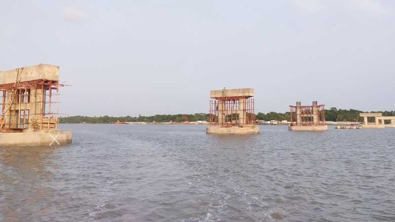 তিনবার মেয়াদ শেষে কাজের অগ্রগতি ৬০ শতাংশ!
