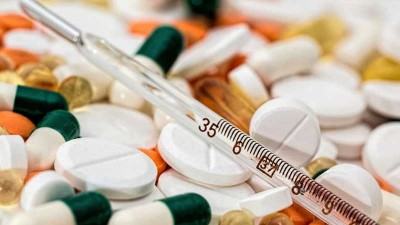 সিরাজগঞ্জে জ্বরের ওষুধ সংকট