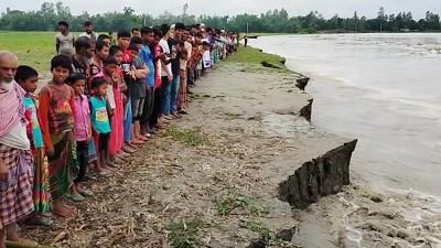 কুড়িগ্রামে ভাঙনে বিপর্যস্ত তিস্তার দুই তীরের মানুষ