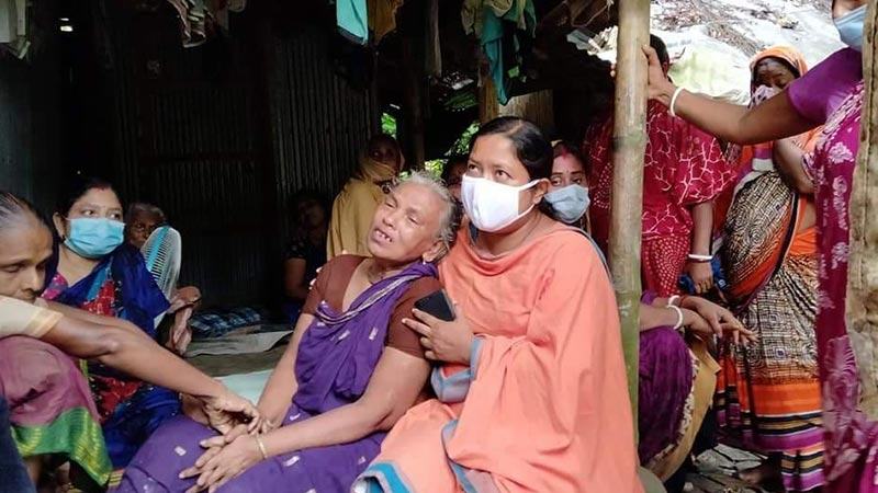 বাগেরহাটে পিকআপ চাপায় ইজিবাইকের ৭ যাত্রী নিহত