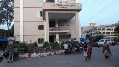 মানিকগঞ্জে করোনা শনাক্তের হার প্রায় ৫০ শতাংশ- ২৪ ঘন্টায় ৩ জনের মৃত্যু আক্রান্ত ২০৩