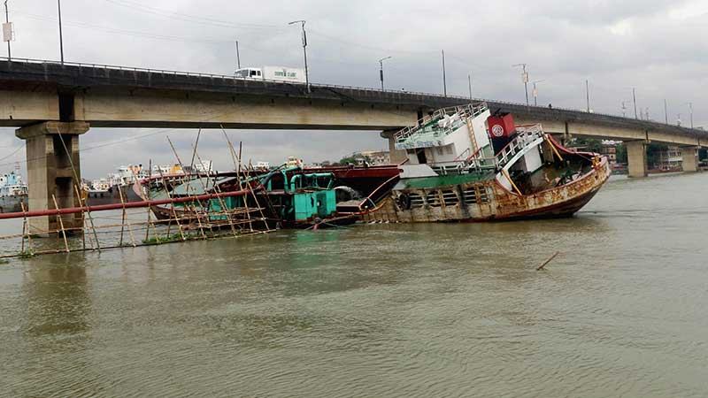 মানদণ্ড উপেক্ষা করে সেতু বানাচ্ছে সওজ-এলজিইডি