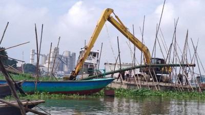 নারায়ণগঞ্জে অর্ধশত ড্রেজার উচ্ছেদ