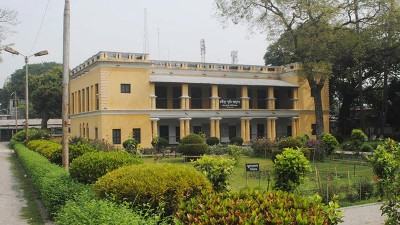 সিরাজগঞ্জে নীরবে কাটল কবিগুরুর ৮০তম প্রয়াণ দিবস