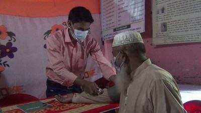 হিলিতে দরিদ্রদের জন্য ফ্রি মেডিকেল ক্যাম্প