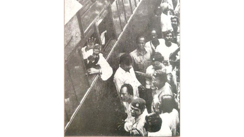 নির্বাচনী জনসভায় বঙ্গবন্ধু