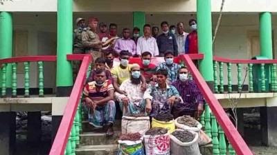 হরিণ শিকার না করার শপথে আত্মসমর্পণ ৯ শিকারীর