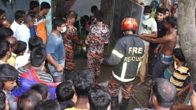 সেপটিক ট্যাংকে বাবা-ছেলের মৃত্যু