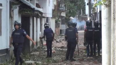 সিরাজগঞ্জে ব্যবসাপ্রতিষ্ঠানে ভাংচুর পেট্রল বোমা নিক্ষেপ