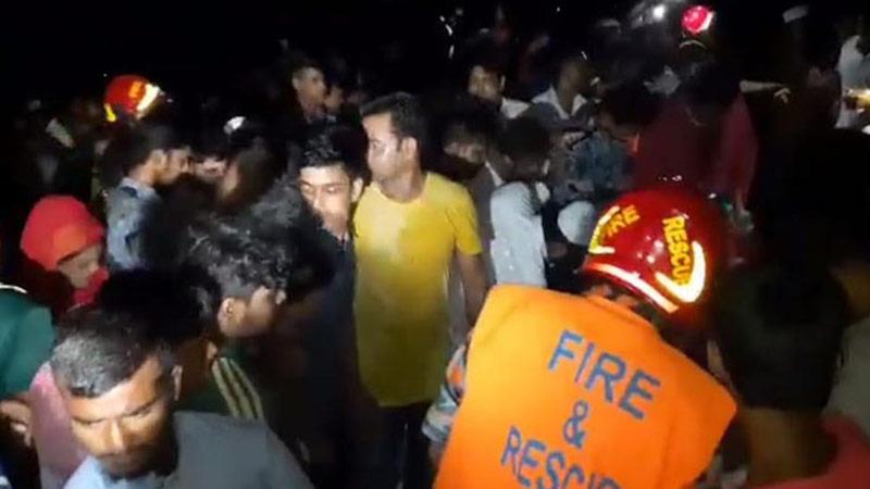 ব্রাহ্মণবাড়িয়ায় যাত্রীবাহী ট্রলারডুবি, ১৫ জনের মৃতদেহ উদ্ধার