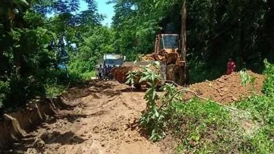 বাঘাইহাট-মারিশ্যা সড়কে আবারো ধস